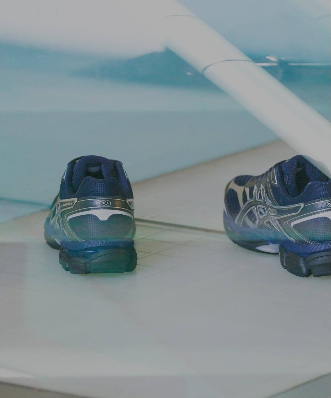 ASICS GEL-CUMULUS 16 “Midnight/Graphite Grey” 10月上旬発売