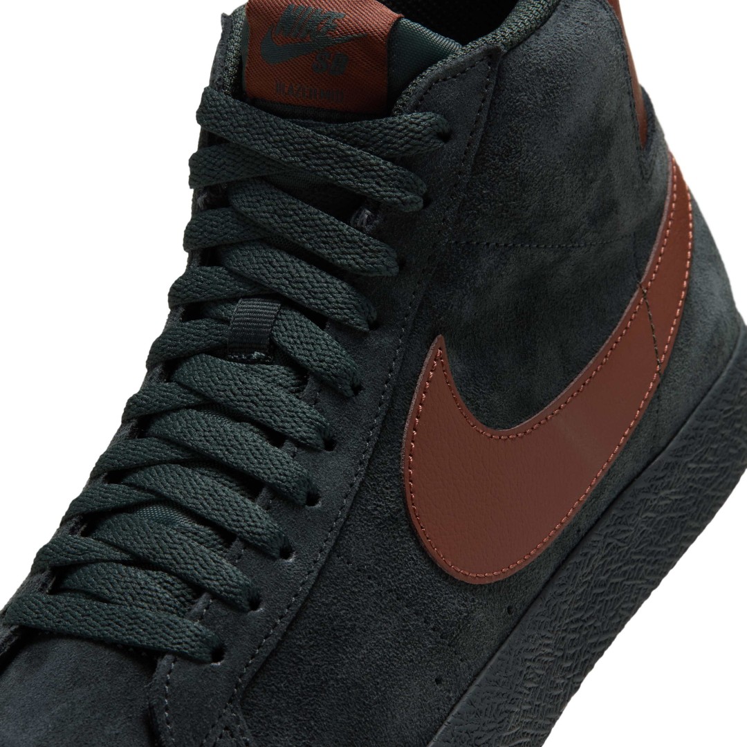 NIKE SB ZOOM BLAZER MID “Black Spruce/Corduroy Brown” 9/28発売