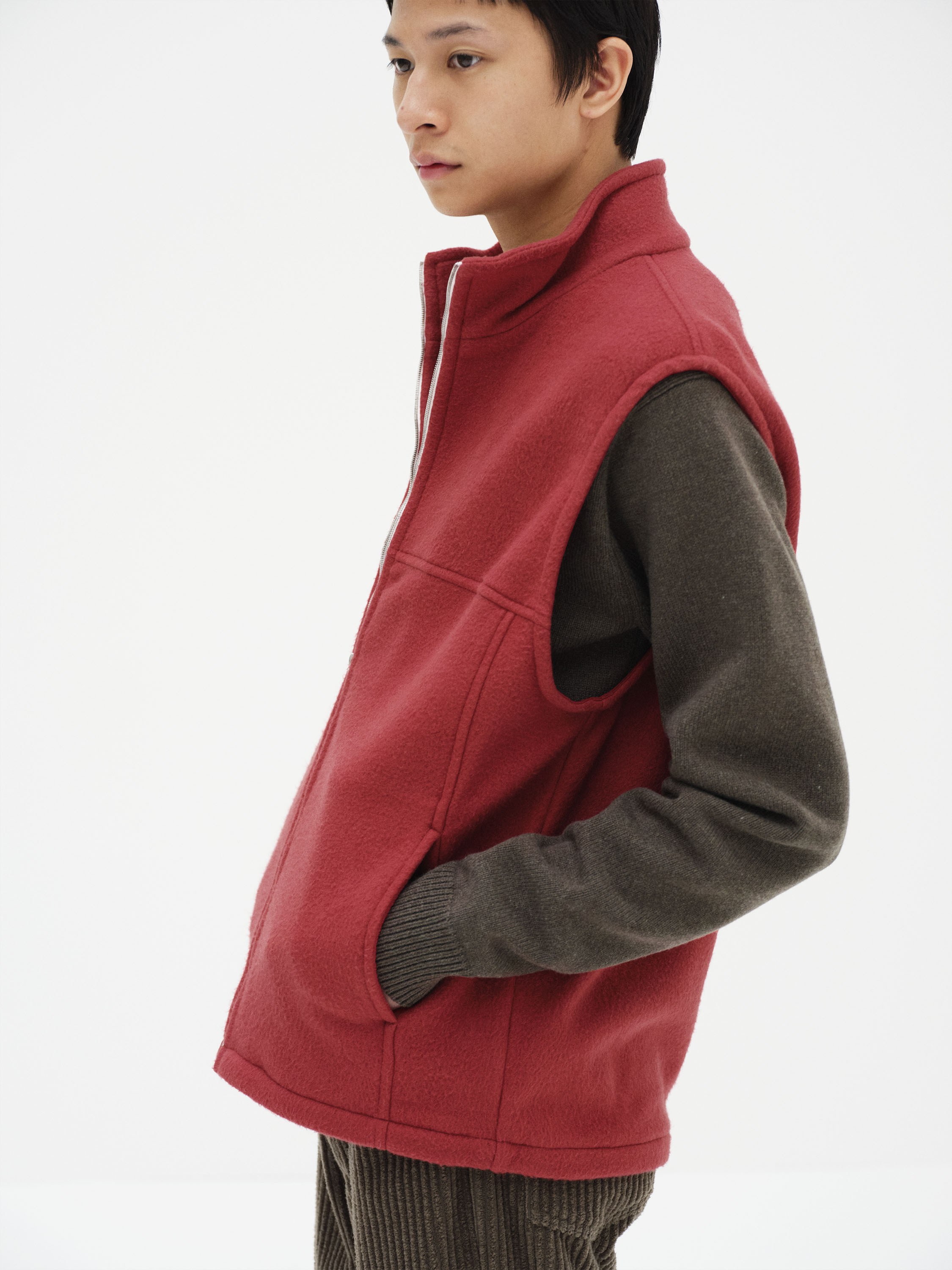 AURALEEの新作PURE SILK COMFORT FLEECE VESTが登場