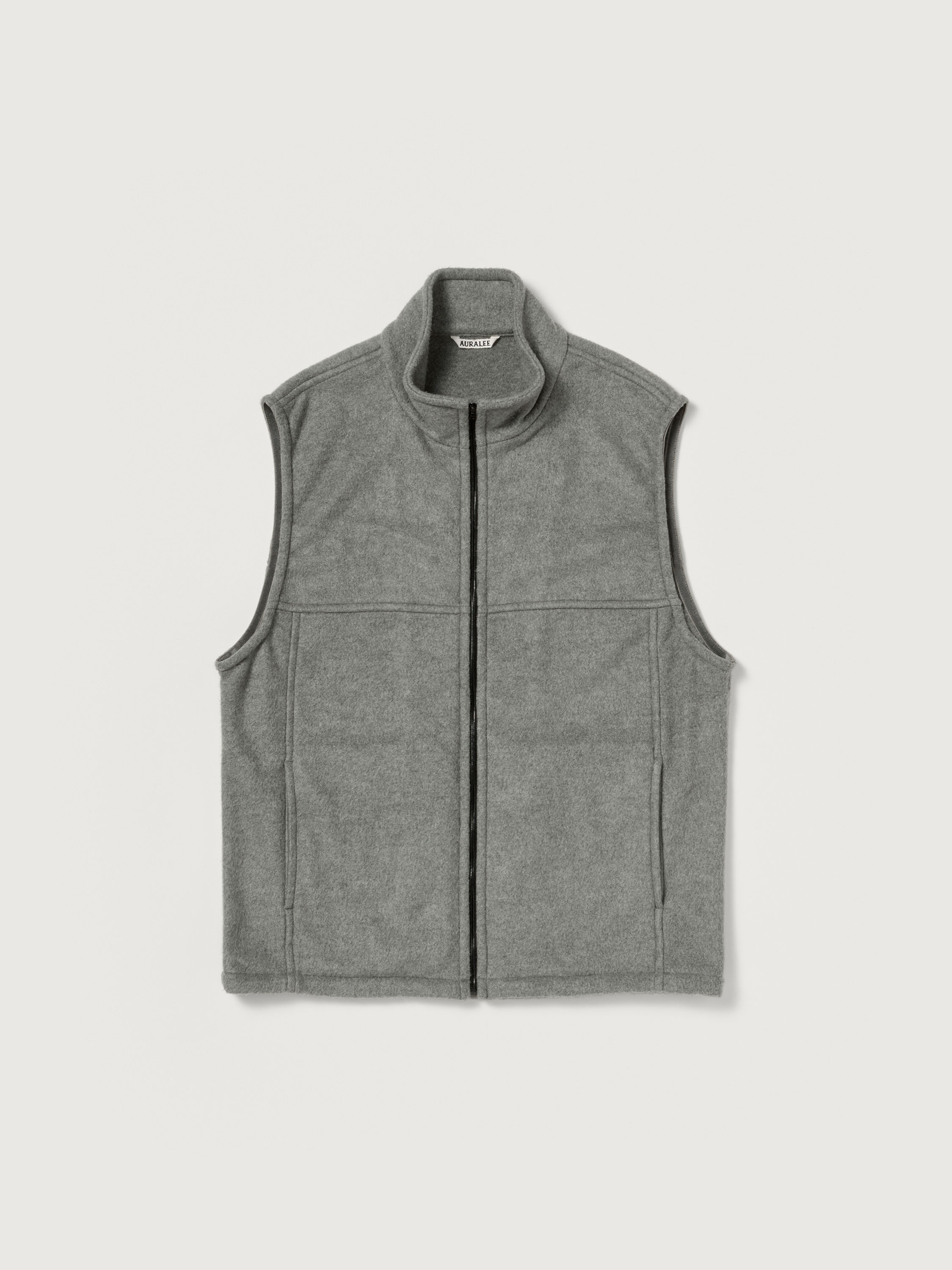 AURALEEの新作PURE SILK COMFORT FLEECE VESTが登場