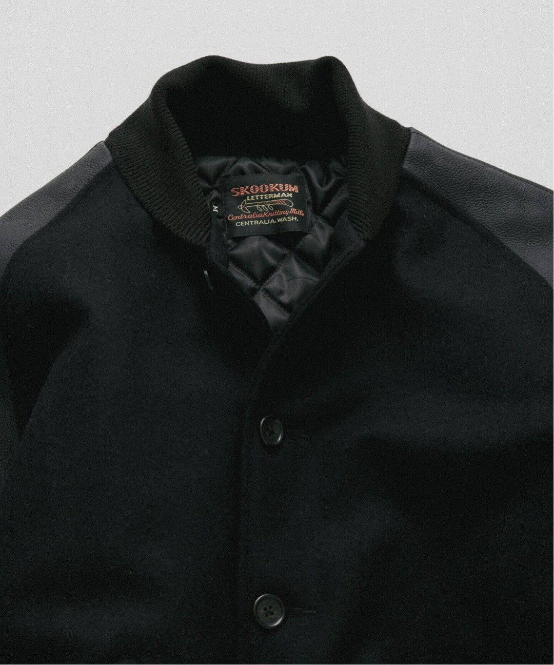 JOURNAL STANDARD relume × SKOOKUM 別注アワードジャケットが12月発売