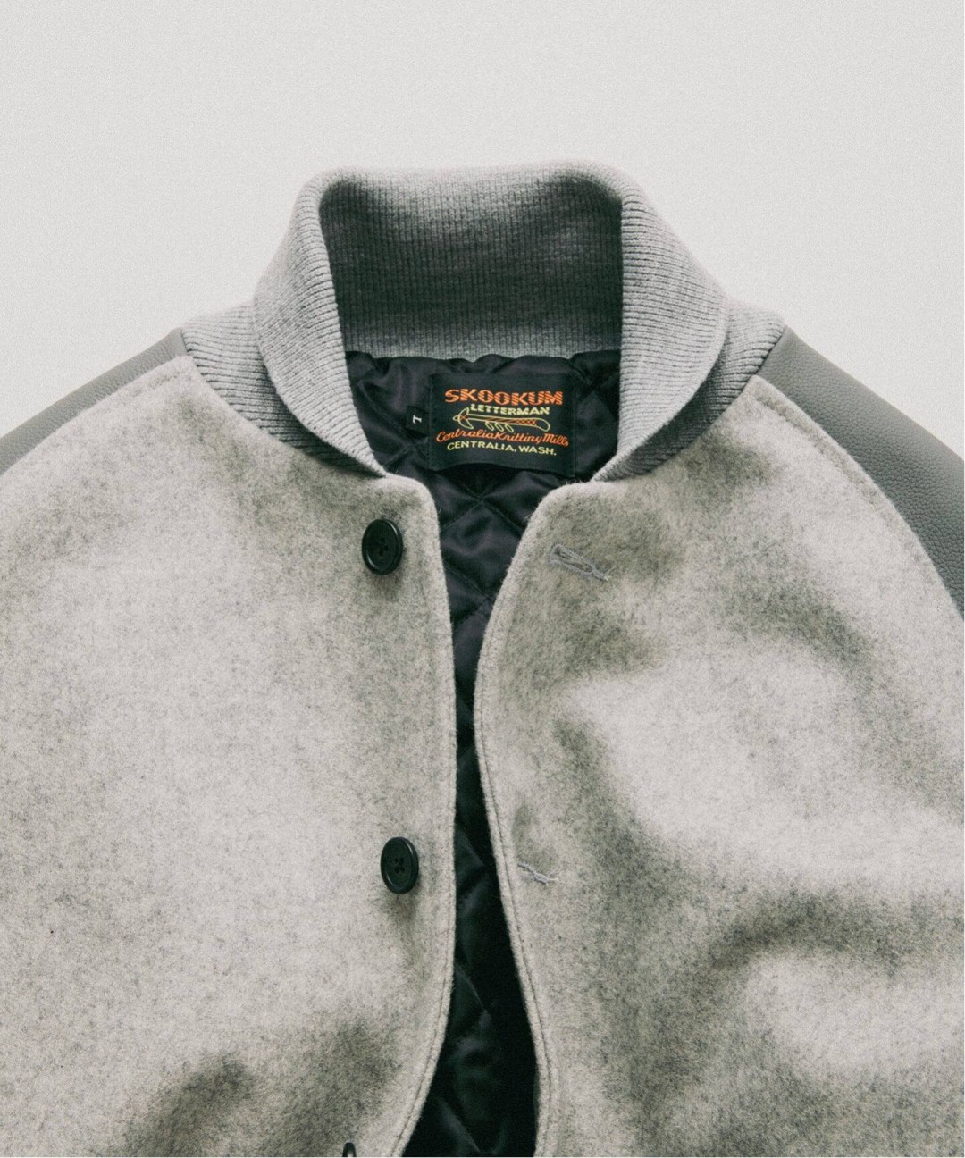 JOURNAL STANDARD relume × SKOOKUM 別注アワードジャケットが12月発売