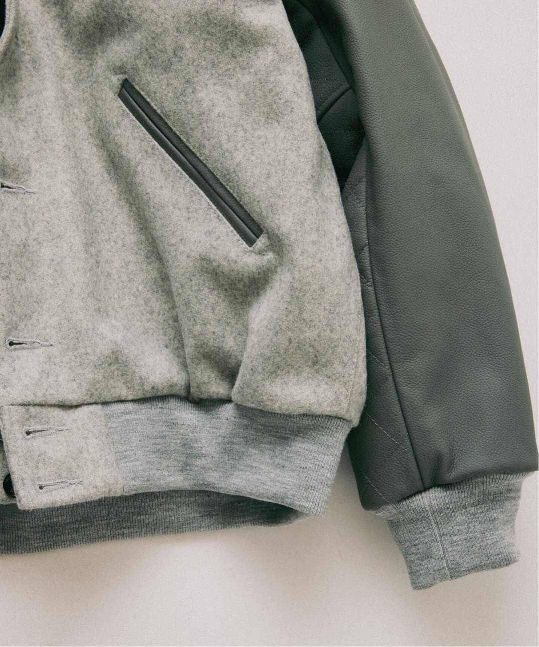 JOURNAL STANDARD relume × SKOOKUM 別注アワードジャケットが12月発売