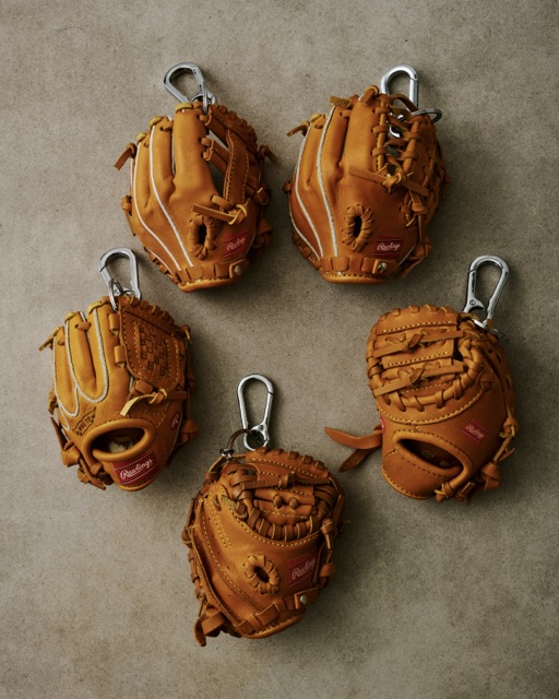 JOURNAL STANDARD relume × Rawlings 名品グラブ ミニチュアキーホルダー 10/23発売