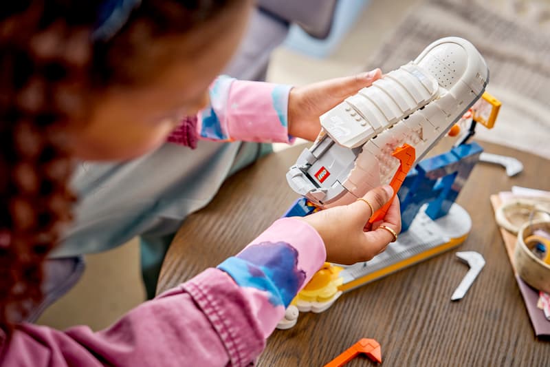 Goss!p｜LEGO × NIKEのコラボスニーカーが登場！