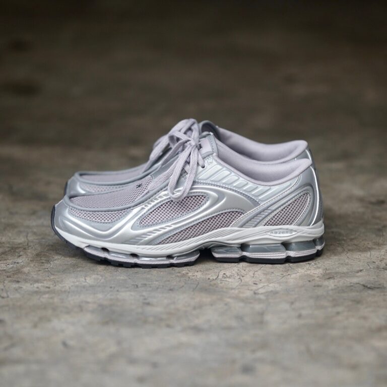 ニューバランス U1890 9VF “Truffle Salt/Silver Metallic” ¥29,150 10/22発売