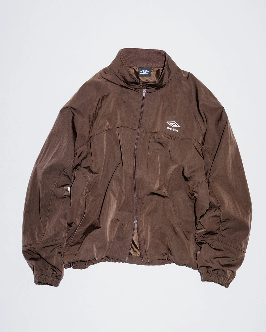 UMBROとgreen label relaxingの2026 FWコラボアイテムが登場
