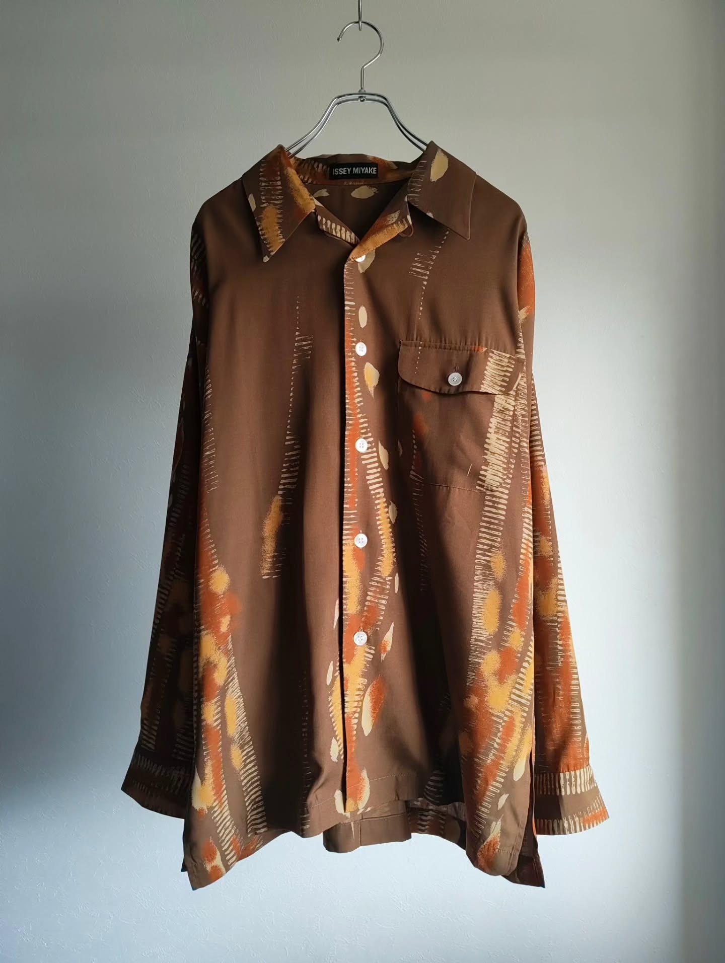 ROOMの1992年製ISSEY MIYAKEオープンカラーシャツ