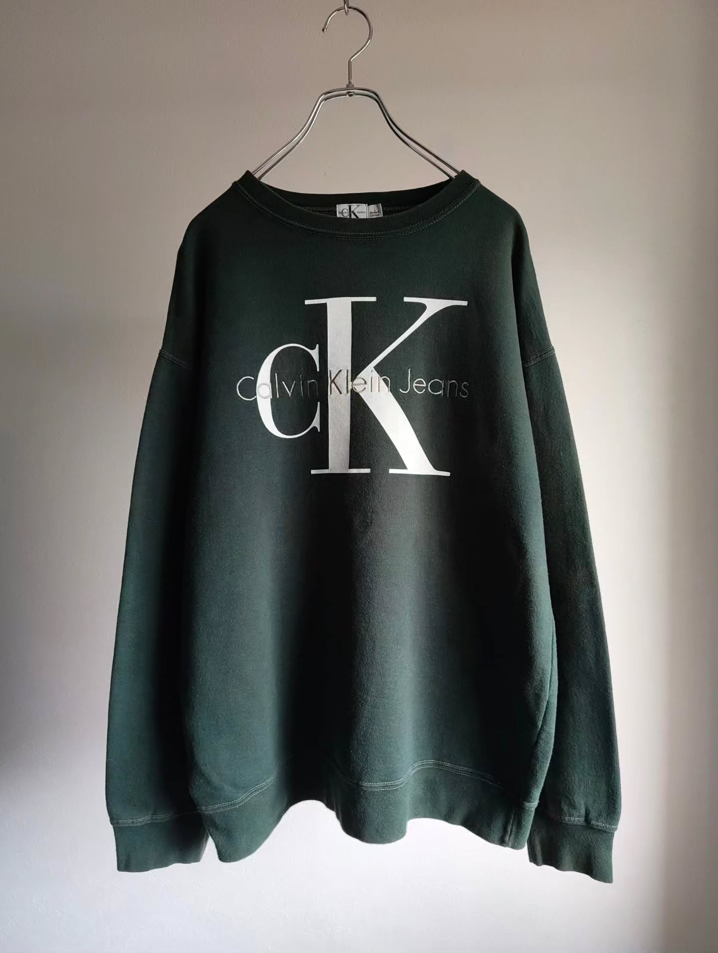 ROOMの90s Calvin Klein ビッグロゴスウェット