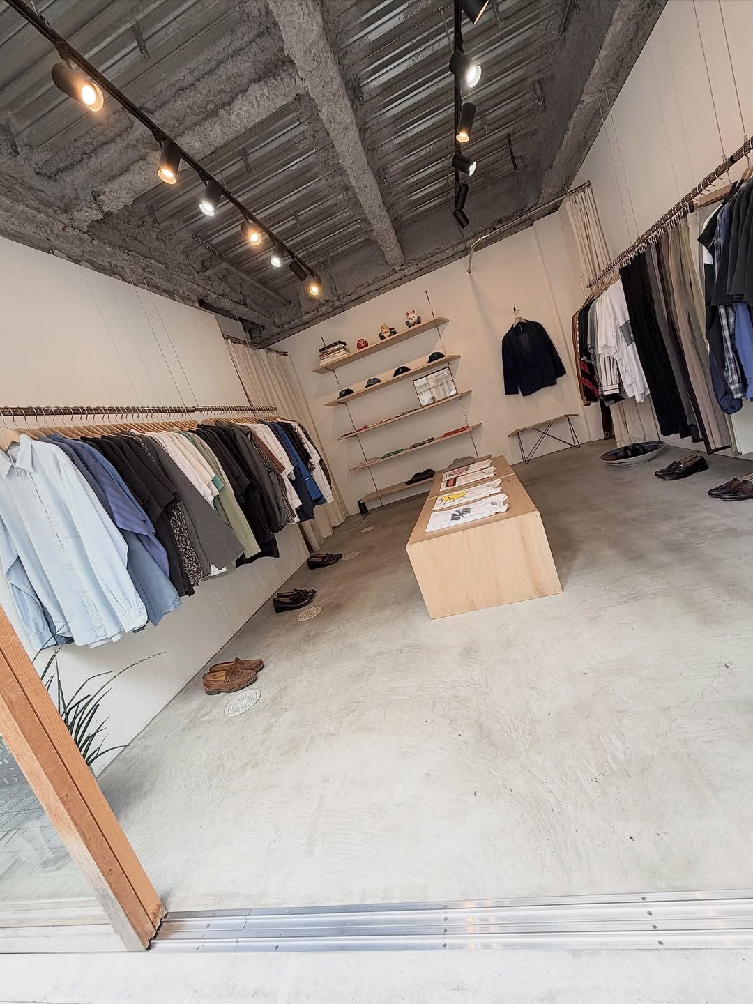 tonariの新入荷アイテムを紹介